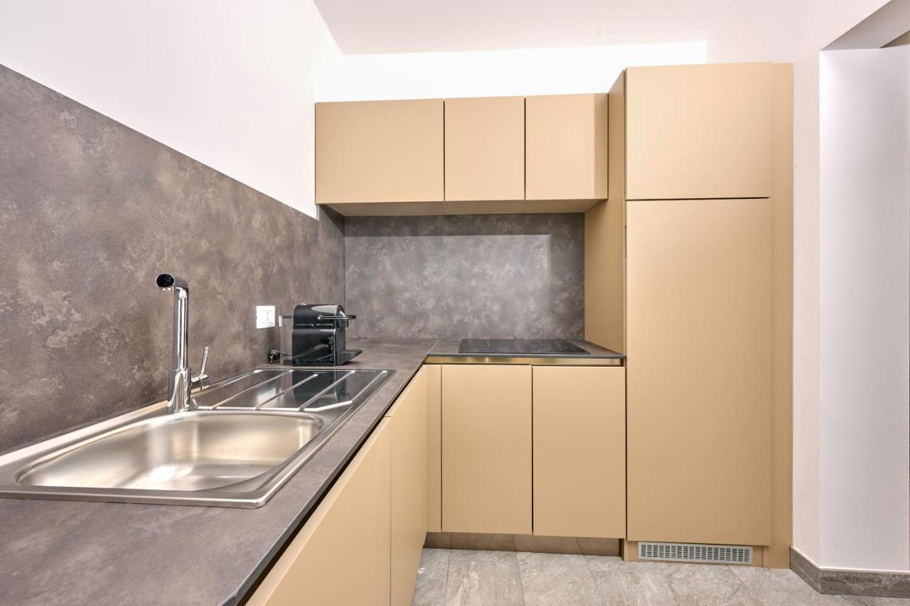 Ca Del Lasco - Modern Apartments In Classic Villa 벨라노 외부 사진