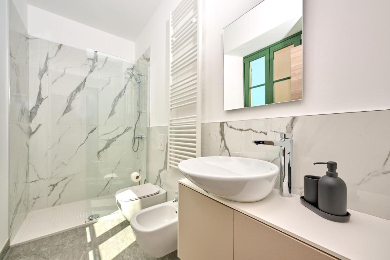 Ca Del Lasco - Modern Apartments In Classic Villa 벨라노 외부 사진