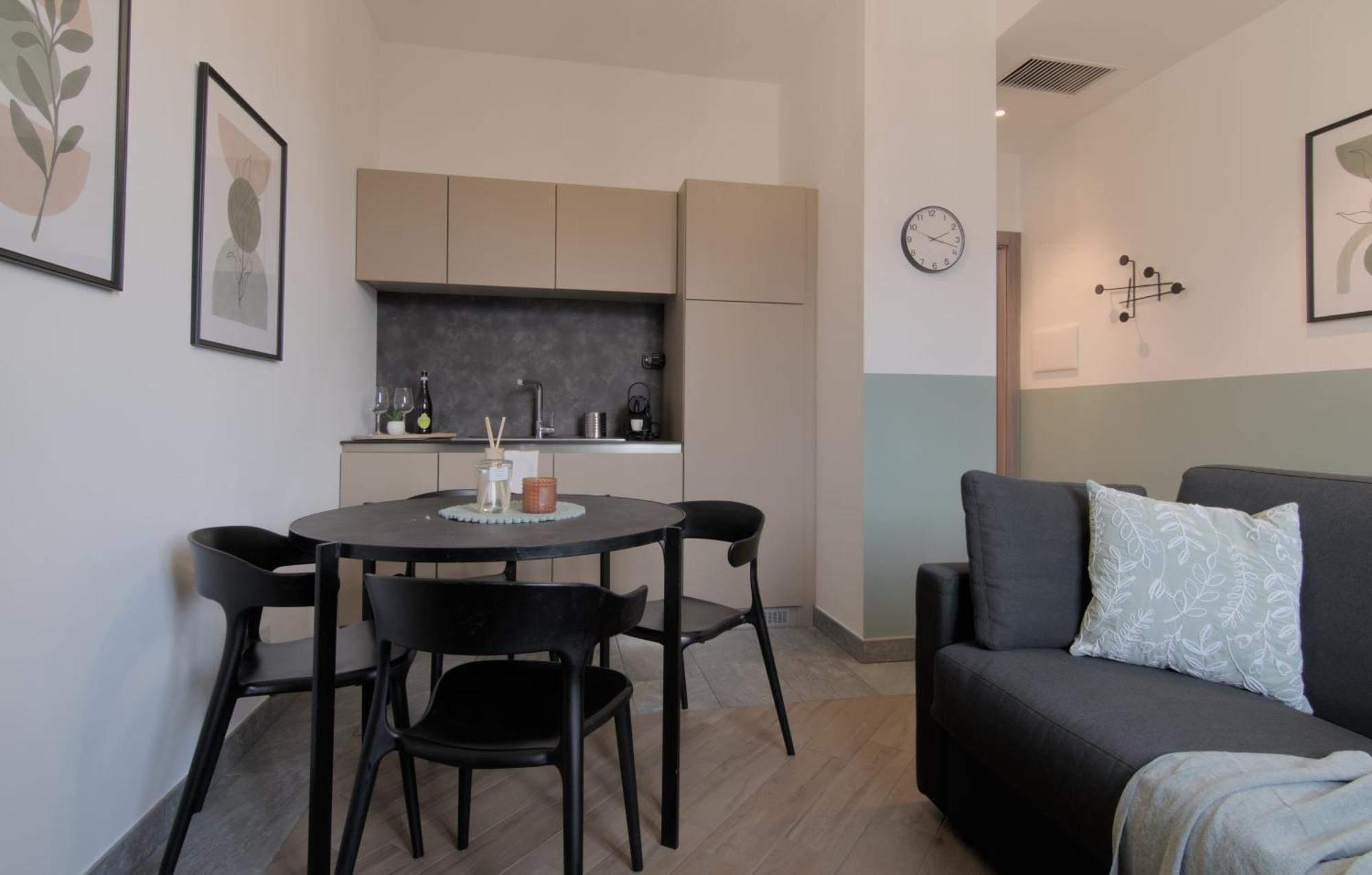 Ca Del Lasco - Modern Apartments In Classic Villa 벨라노 외부 사진