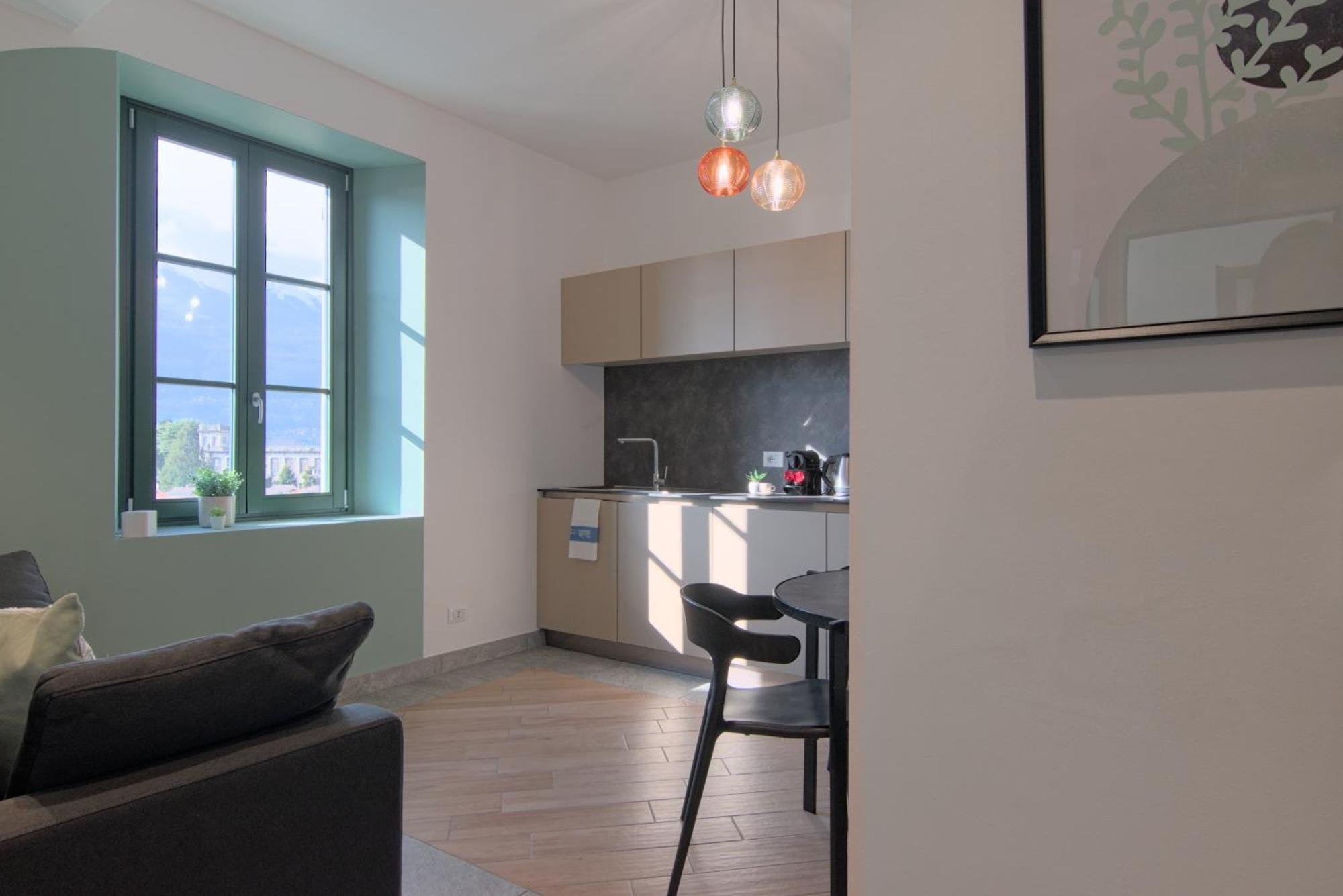 Ca Del Lasco - Modern Apartments In Classic Villa 벨라노 외부 사진